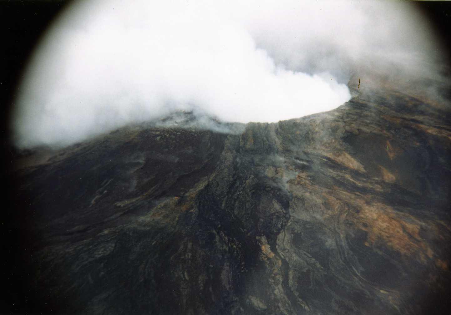 6 killed by Indonesia volcano Mount Rokatenda 