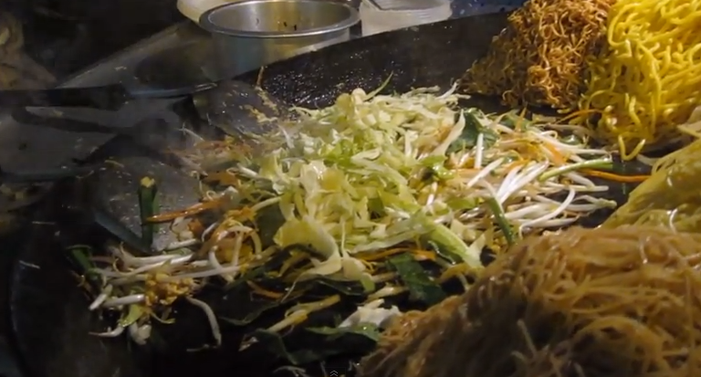 Video of the Week: Pad Thai in the Streets of Bangkok