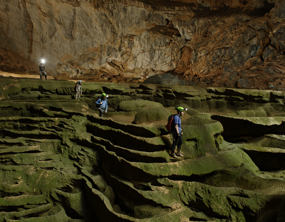 The World's Largest Cave, Offering Public Tours