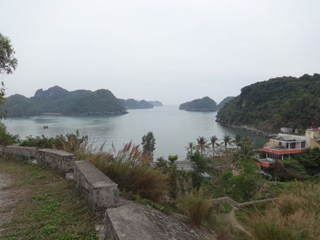 Vietnam Backpacking Cat Ba