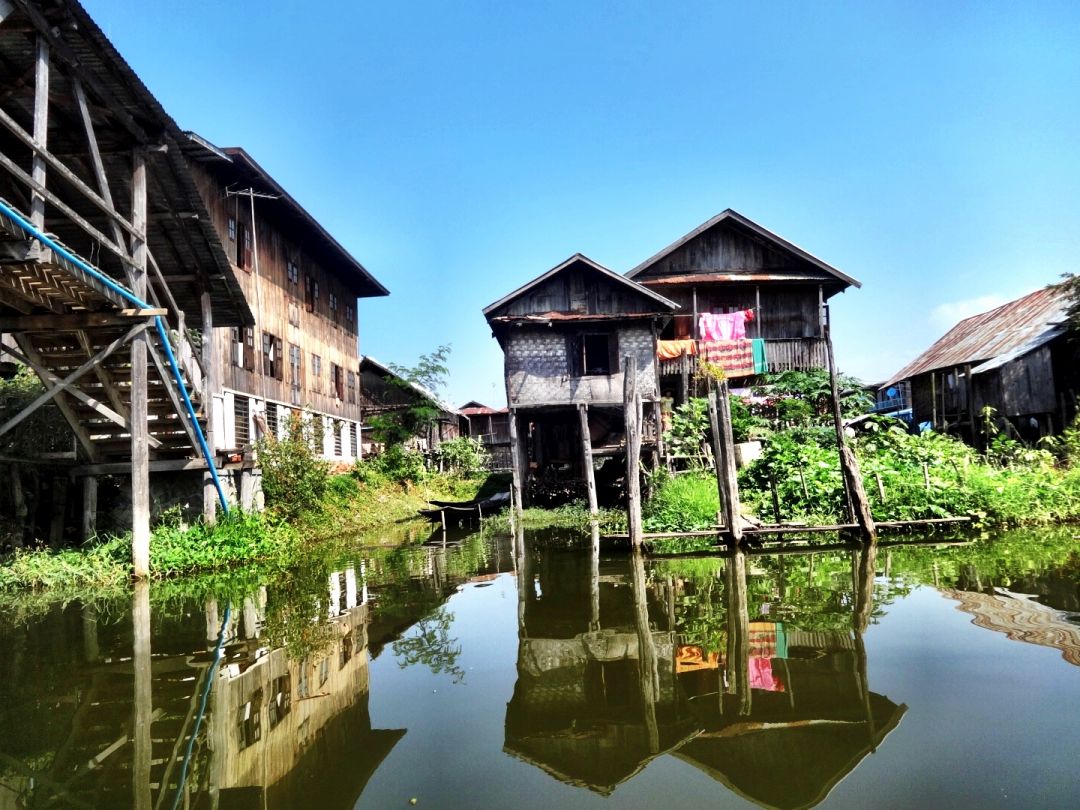 A Day on Inle Lake, Myanmar, with Location Map